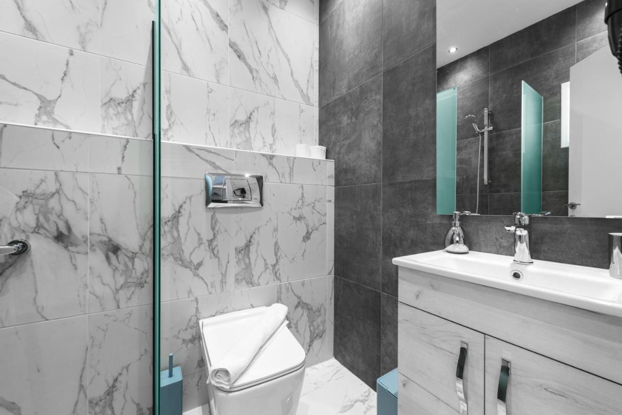 Denizen Penthouse, Nilie Hospitality Mgmt Apartment Thessaloníki Ngoại thất bức ảnh